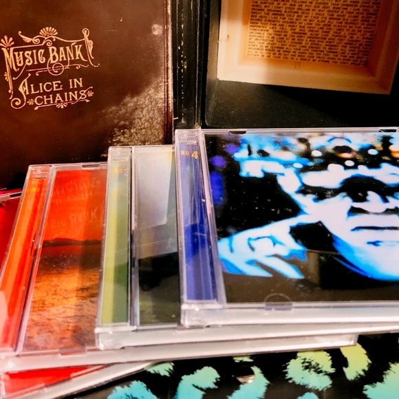 Alice In Chains Music Bank - Picture 1 of 2